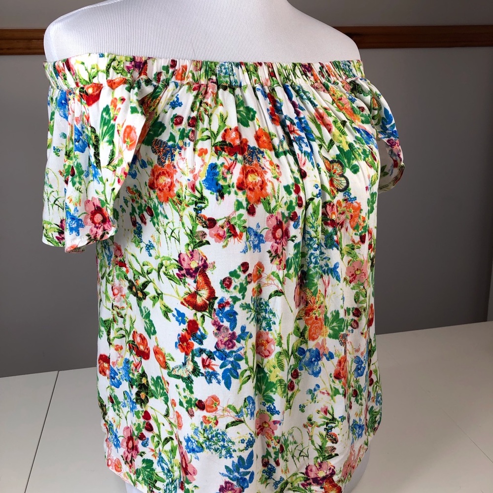12$ VanillaStar Off of the shoulder top, Small